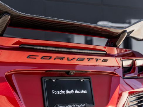 Used 2023 Chevrolet Corvette Z06 w/ Z07 Performance Package RWD image 12
