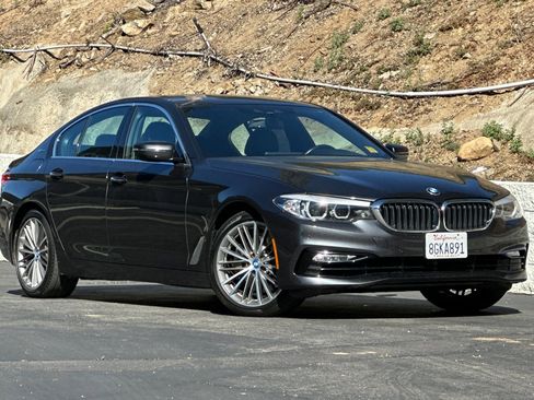 Used 2018 BMW 530e image 2