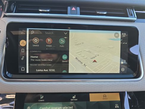 Certified 2023 Land Rover Range Rover Velar HST image 23