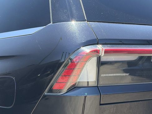 Used 2025 Lincoln Navigator Reserve AWD/4WD image 7