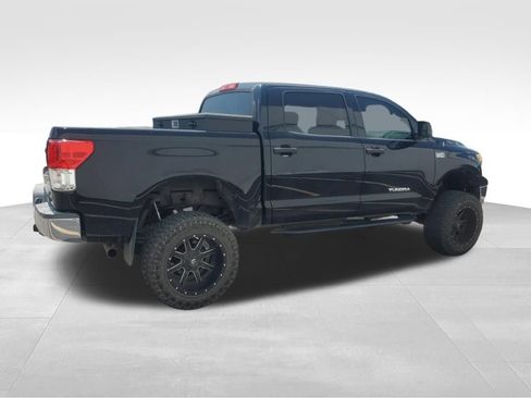 Used 2012 Toyota Tundra 4x4 CrewMax w/ Tow Pkg image 7