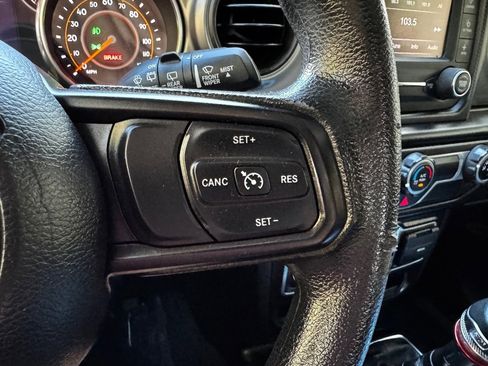 Used 2020 Jeep Wrangler Sport image 18