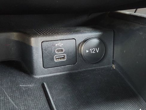 Used 2024 Ford Escape ST-Line image 9