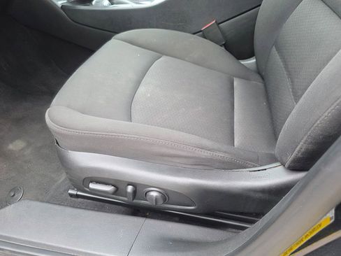 Used 2020 Chevrolet Malibu LT FWD image 9