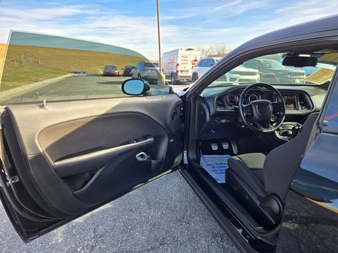 Used 2021 Dodge Challenger R/T Scat Pack image 11