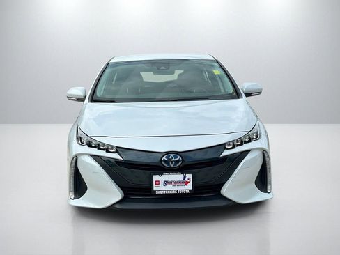 Used 2022 Toyota Prius Prime LE FWD image 2
