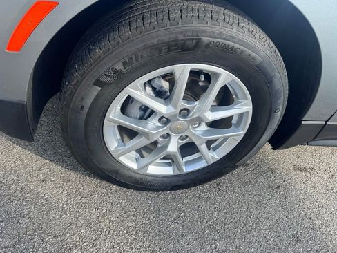 Used 2024 Chevrolet Equinox LT image 9