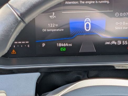 Used 2025 Volkswagen Jetta SE image 18