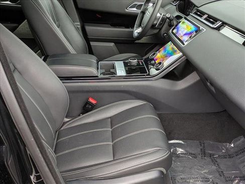 Used 2020 Land Rover Range Rover Velar R-Dynamic S image 22