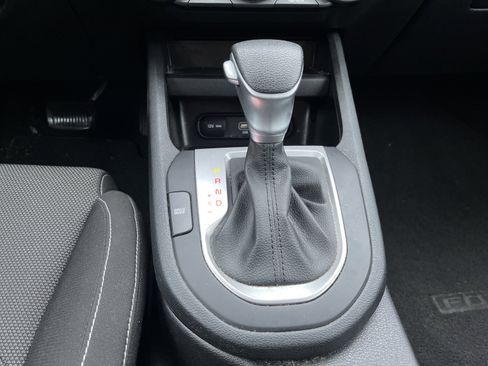 Used 2023 Kia Forte LXS image 28