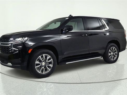 Used 2024 Chevrolet Tahoe LS AWD/4WD image 3