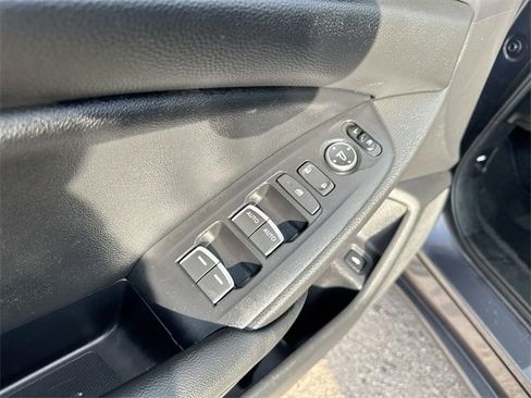 Used 2022 Honda Accord LX image 19