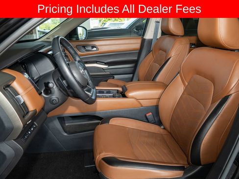 Used 2024 Nissan Pathfinder Platinum AWD/4WD image 14
