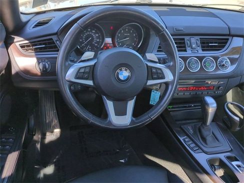 Used 2010 BMW Z4 sDrive30i image 14