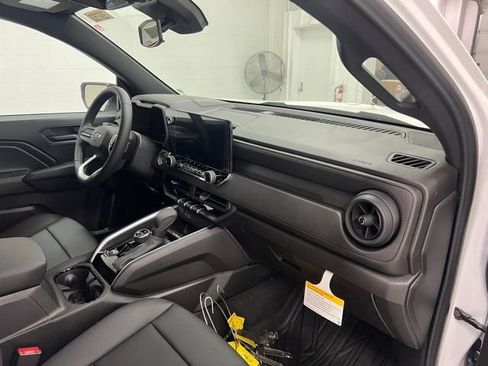 New 2026 Chevrolet Colorado Trail Boss AWD/4WD image 22
