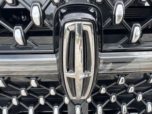 New 2025 Lincoln Navigator Black Label image 7