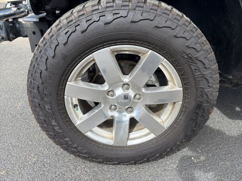 Used 2016 Jeep Wrangler Unlimited Sahara w/ Mopar Chrome Edition Group AWD/4WD image 26