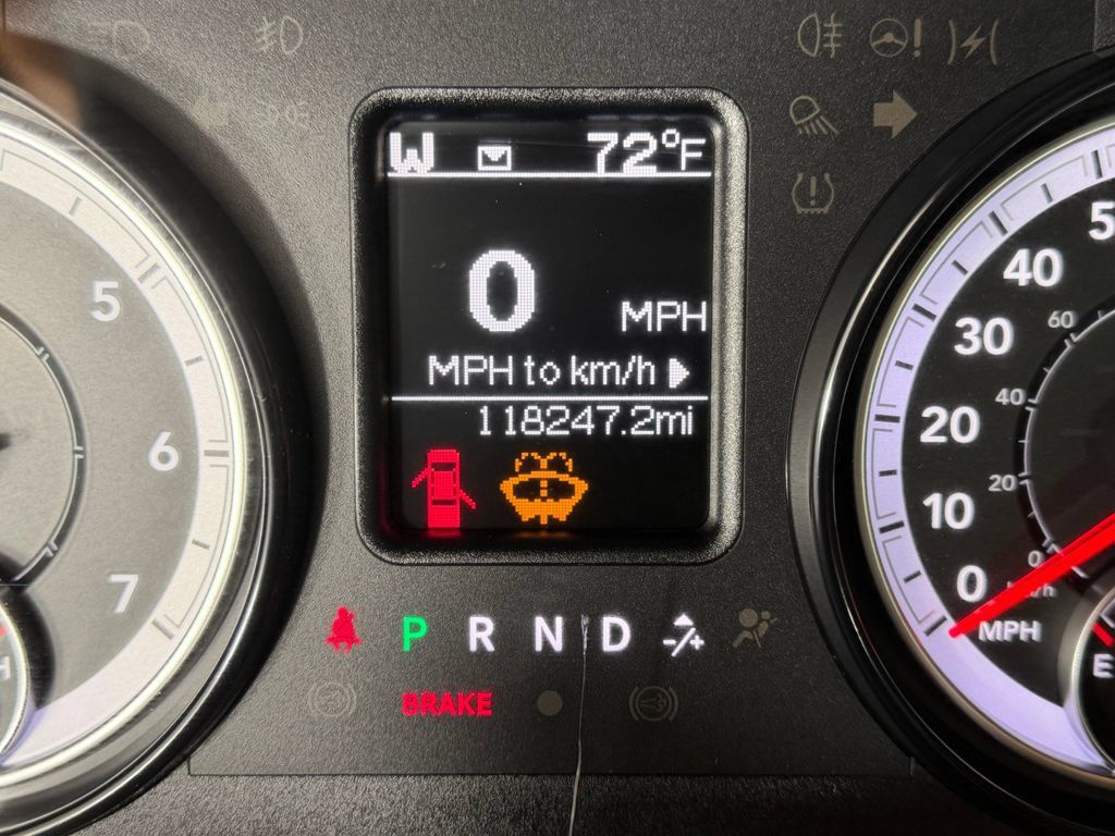 Used 2021 RAM 1500 Classic SLT AWD/4WD image 10