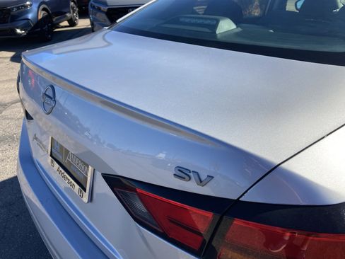 Used 2023 Nissan Altima 2.5 SV image 6