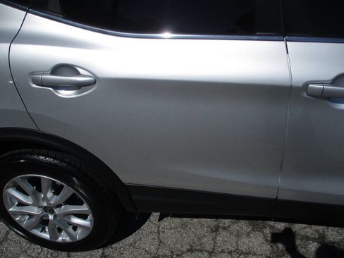 Used 2021 Nissan Rogue Sport S image 20