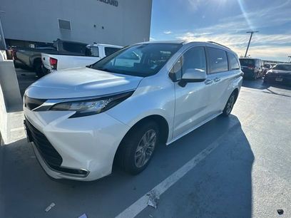 Used 2023 Toyota Sienna XLE