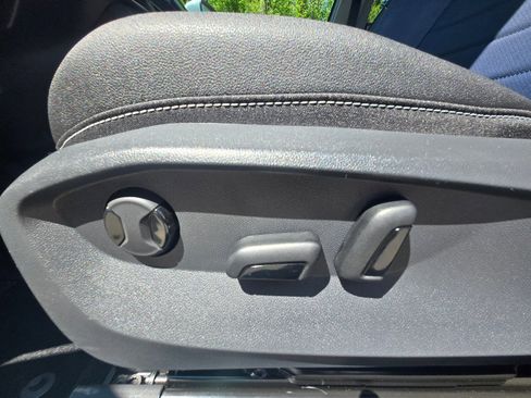 New 2026 Volkswagen Taos SEL AWD/4WD image 19