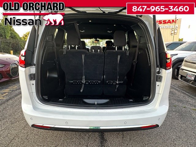 Used 2024 Chrysler Pacifica Touring FWD image 10