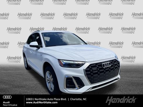 Certified 2023 Audi Q5 2.0T Premium w/ Convenience Package AWD/4WD image 1