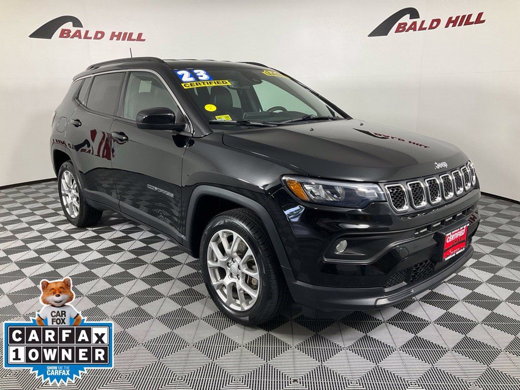 Certified 2023 Jeep Compass Latitude AWD/4WD image 1
