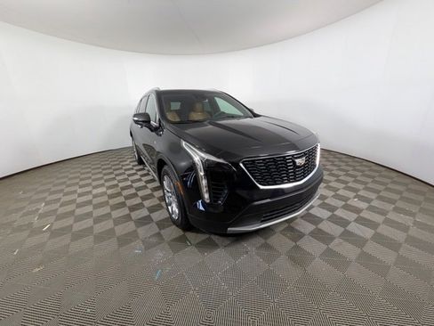 Used 2021 Cadillac XT4 Premium Luxury image 30