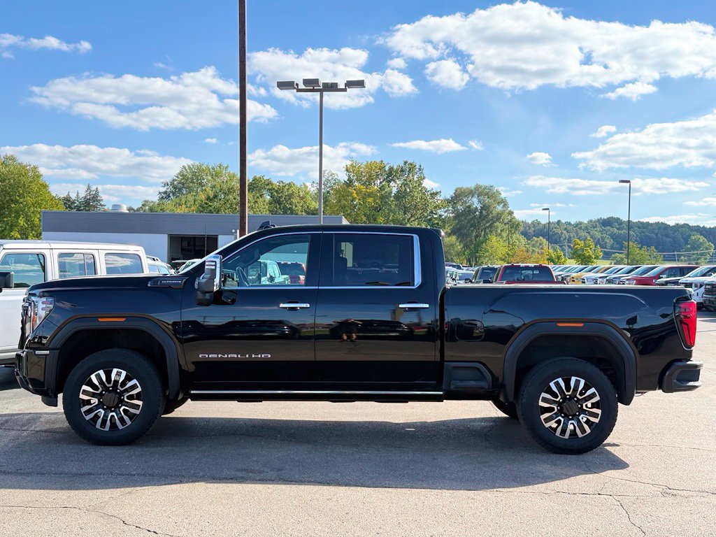 Used 2024 GMC Sierra 2500 Denali Ultimate AWD/4WD image 45
