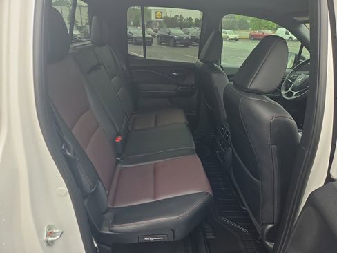 Certified 2024 Honda Ridgeline Black Edition image 29