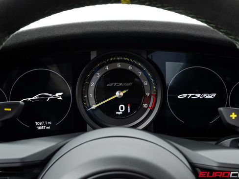 Used 2024 Porsche 911 GT3 RS RWD image 32