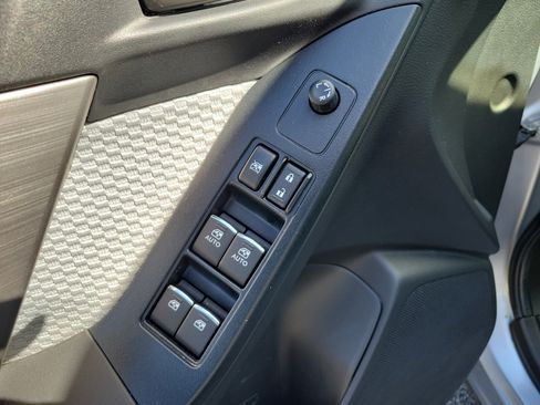 Used 2017 Subaru Forester 2.5i Premium w/ Popular Package #2A image 20