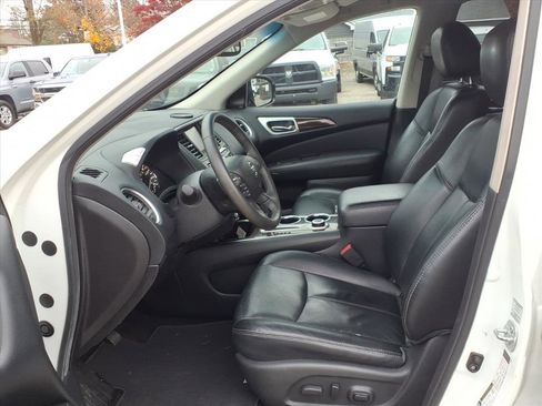 Used 2016 Nissan Pathfinder SL w/ Trailer Tow Package image 21