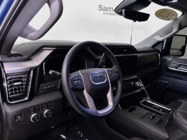 Used 2025 GMC Sierra 2500 Denali w/ Denali Reserve Package AWD/4WD image 10