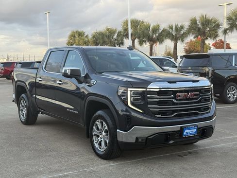 Used 2024 GMC Sierra 1500 SLT image 5