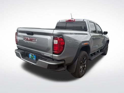 Used 2024 GMC Canyon Elevation w/ Elevation Premium Package image 5