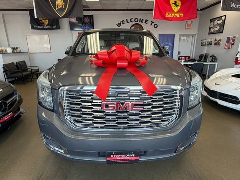 Used 2018 GMC Yukon XL Denali AWD/4WD image 4