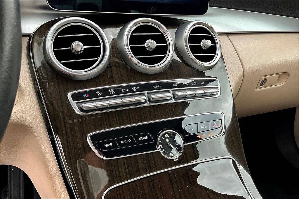 Used 2019 Mercedes-Benz C 300 Sedan image 15