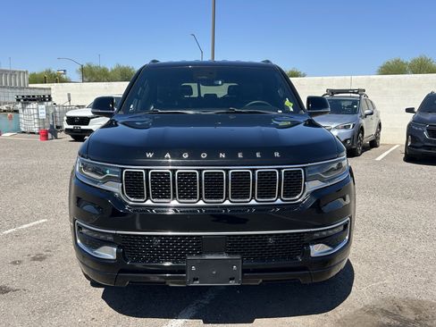 Used 2024 Jeep Wagoneer L 4WD image 8
