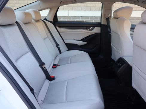 Used 2018 Honda Accord EX image 23