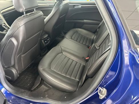 Used 2016 Ford Fusion SE w/ Equipment Group 202A FWD image 15