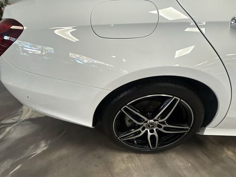Used 2019 Mercedes-Benz E 300 w/ Premium 1 Package image 12