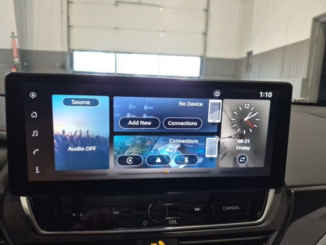 Certified 2025 Nissan Altima 2.5 SR w/ SR Premium Package AWD/4WD image 14