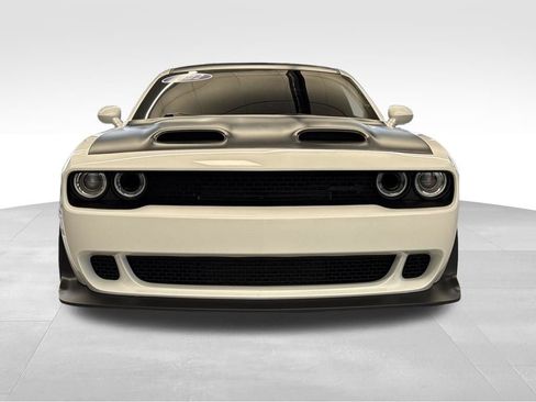 Used 2022 Dodge Challenger SRT Hellcat RWD image 3