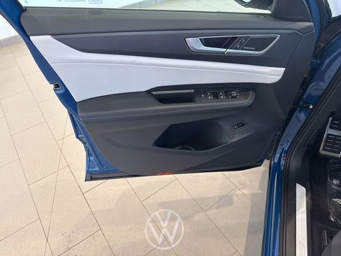 New 2026 Volkswagen Atlas Cross Sport SEL Premium R-Line image 10