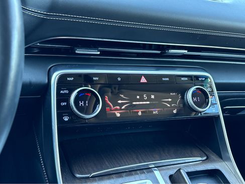 Used 2024 Genesis GV80 2.5T image 12