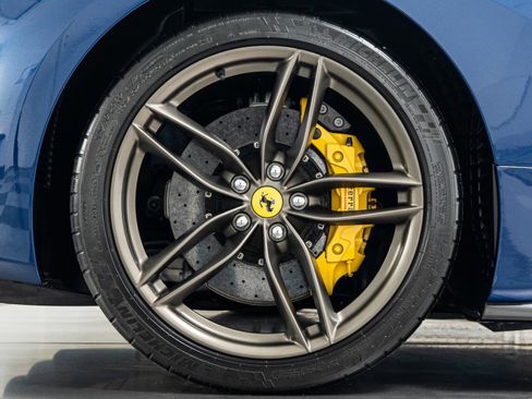 Used 2018 Ferrari 488 GTB RWD image 41