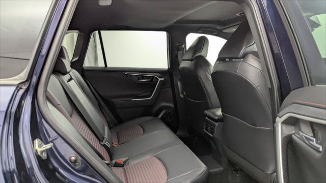 Used 2024 Toyota RAV4 XSE AWD/4WD image 18
